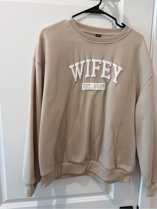 SHEIN Tops - SHEIN Wifey EST. 2023 Beige Crewneck Sweatshirt